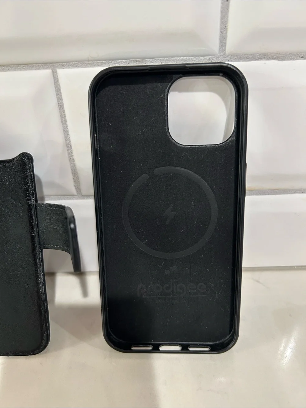Prodigee iPhone 13 Wallet Case Black MagSafe